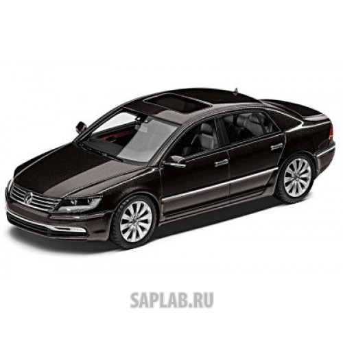 Купить Volkswagen 3D1099300C8Z Модель автомобиля Volkswagen Phaeton, Scale 1:43, Mocca Anthracite Pearl Effect